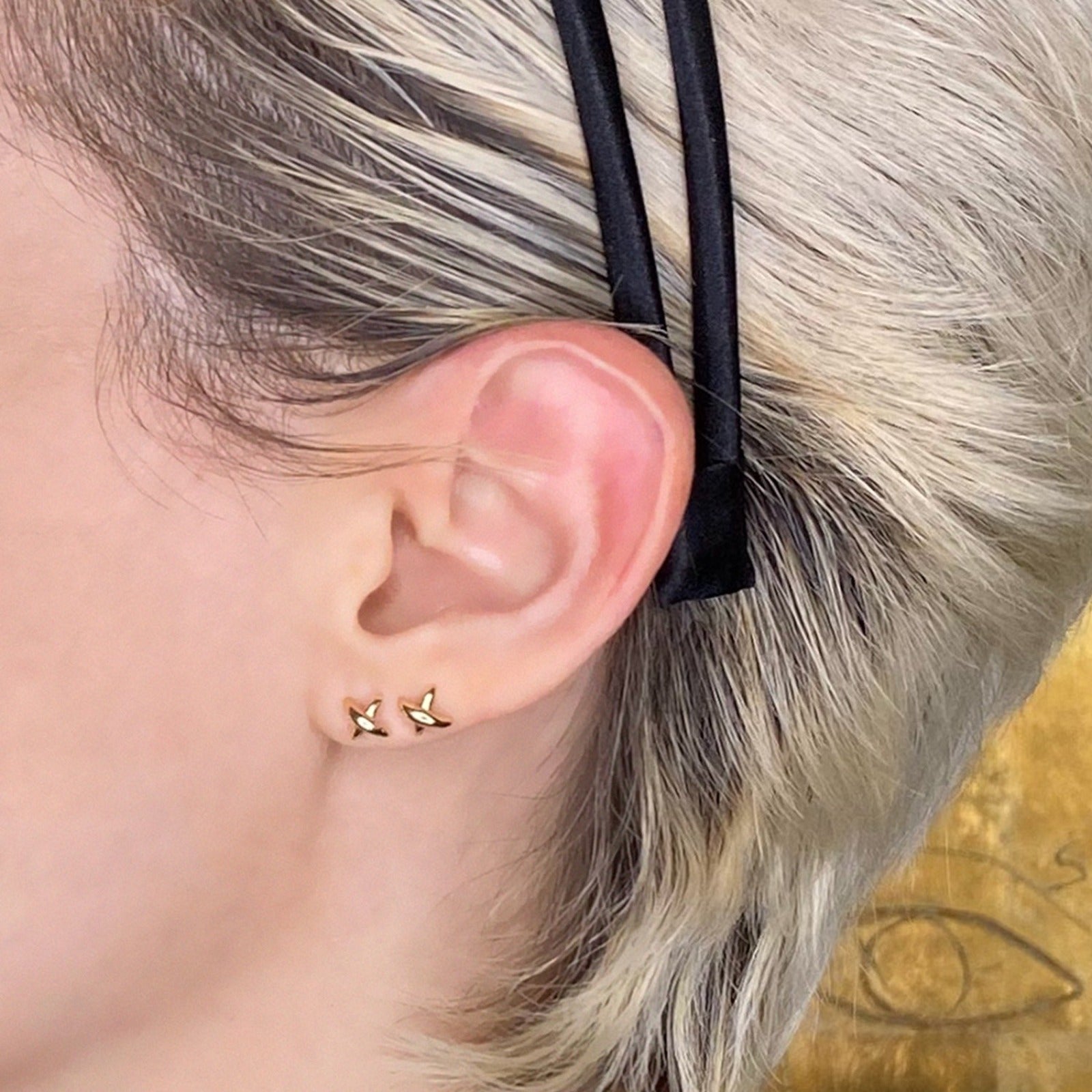 Gold DNA helix earrings - My Chemical Gift