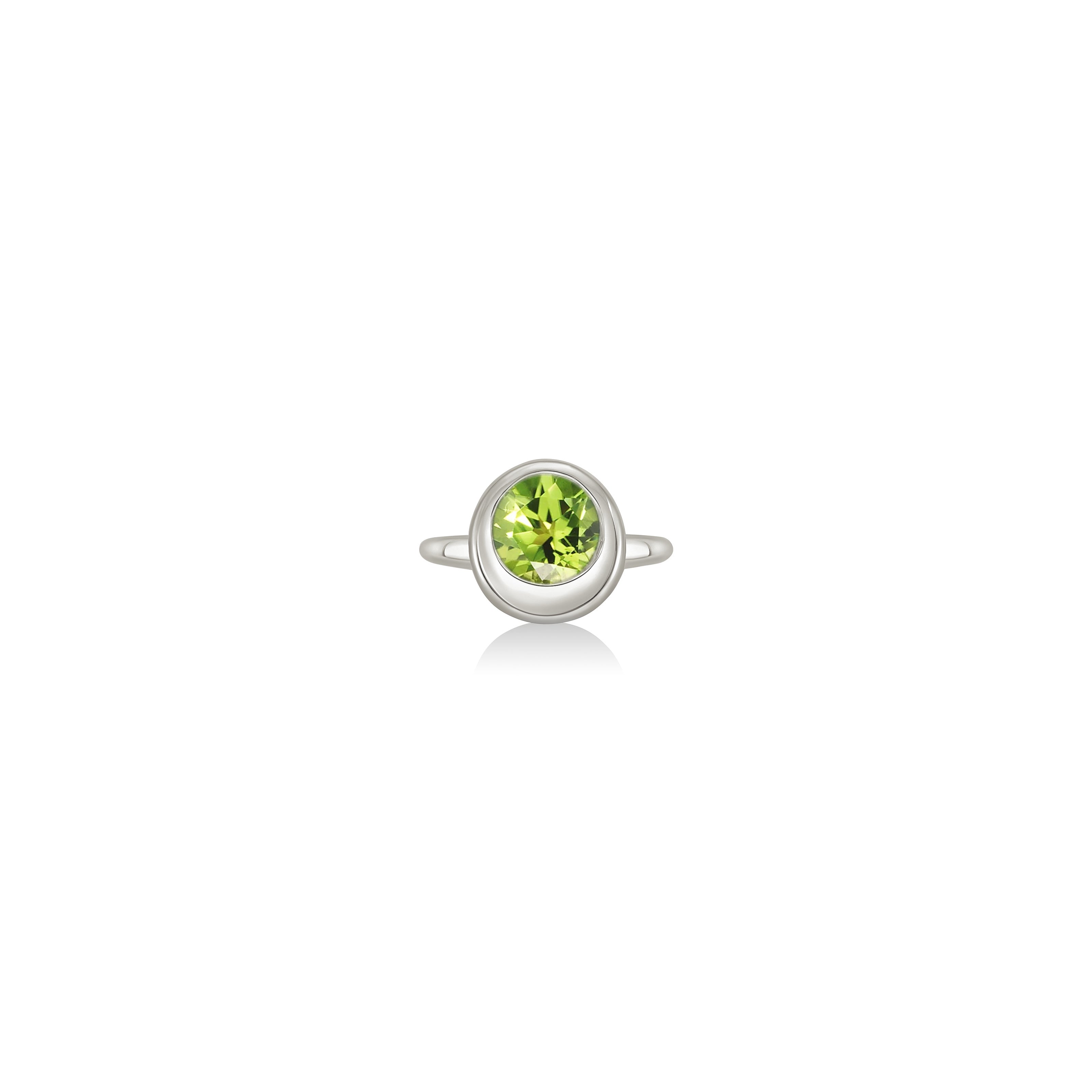 Molten Solitaire Ring: Round Peridot