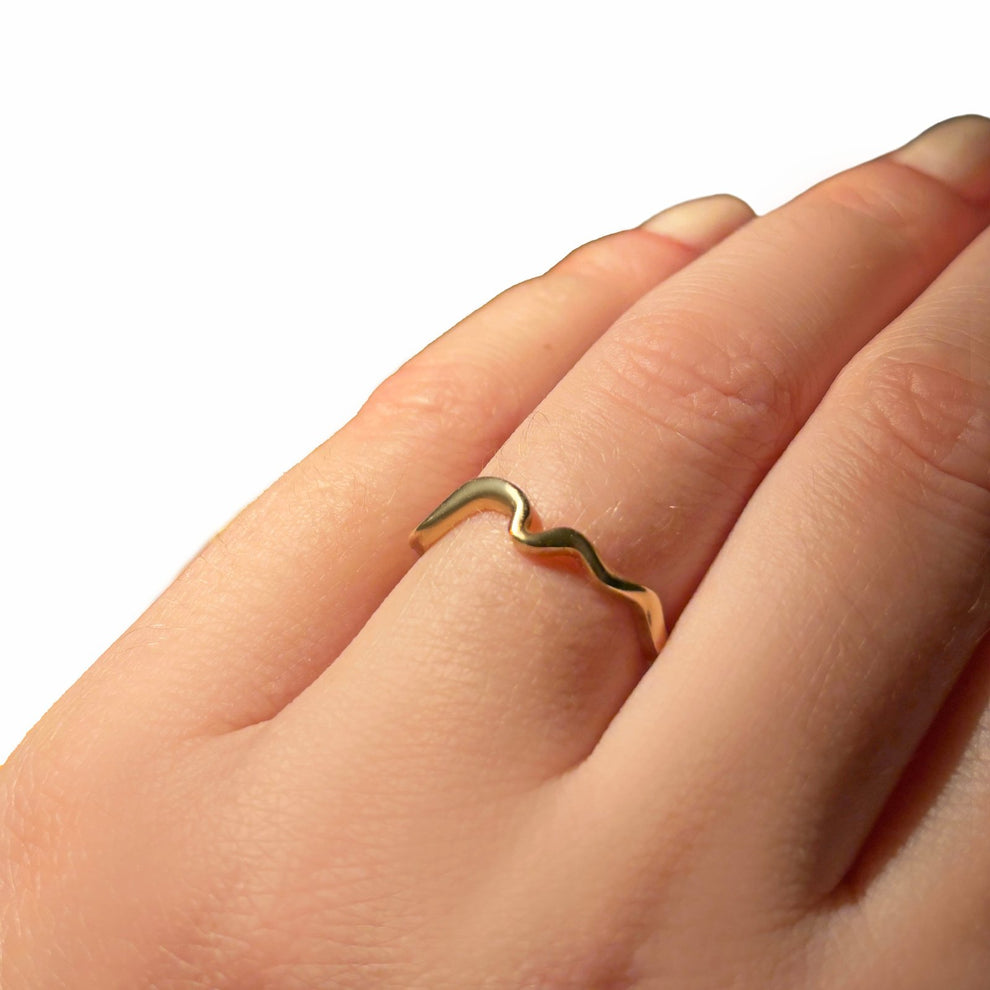 AMANDA PEARL // 14K Ripple Ring - Plain